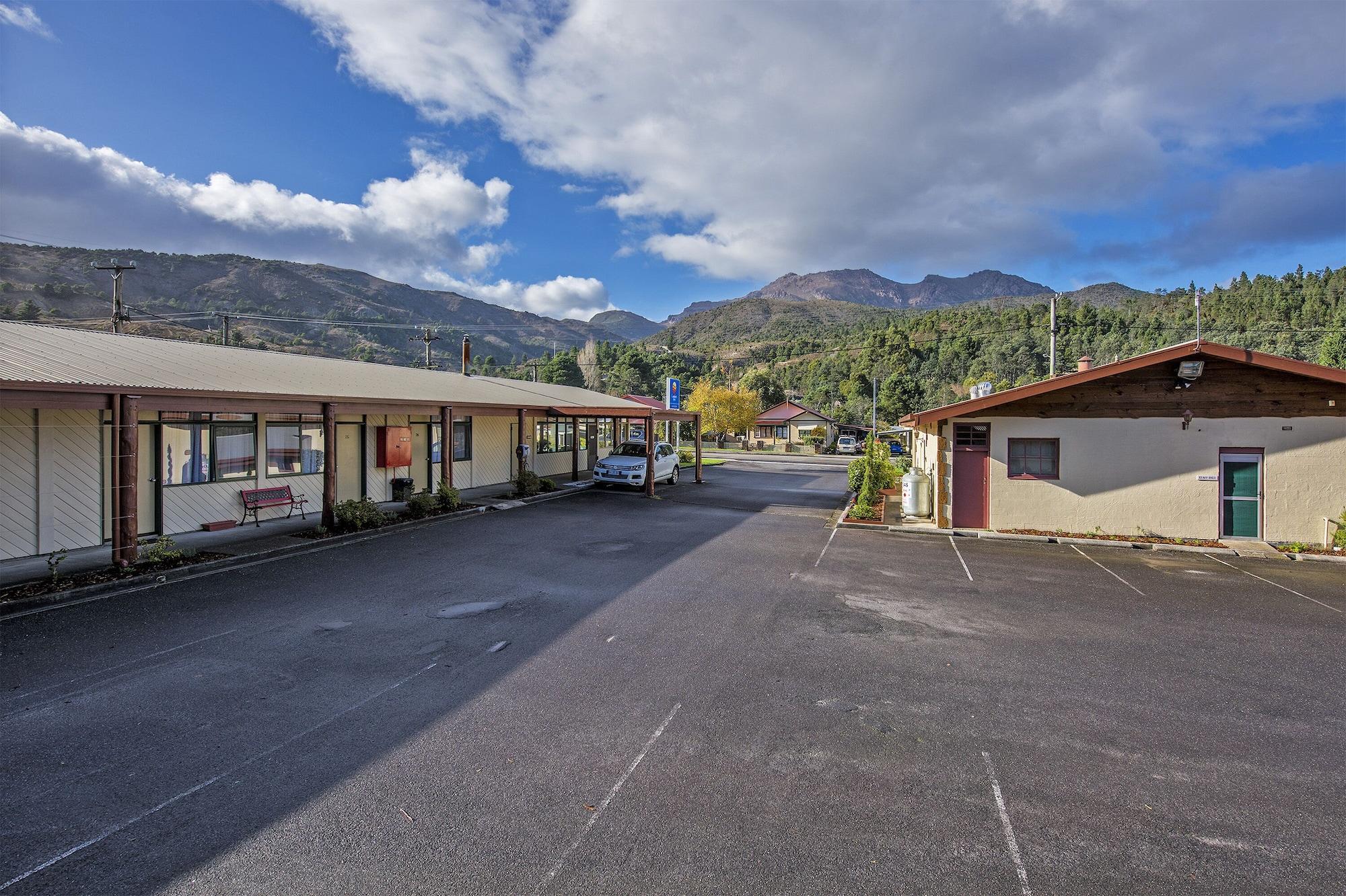 Gold Rush Inn Queenstown Exterior photo